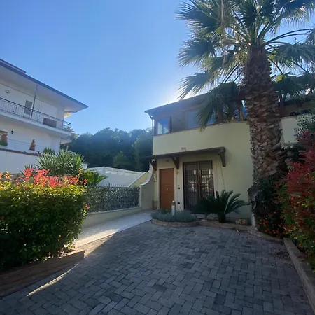 Caserma Guelfa - Casa Chiarina סן בנדטו דל טרנטו